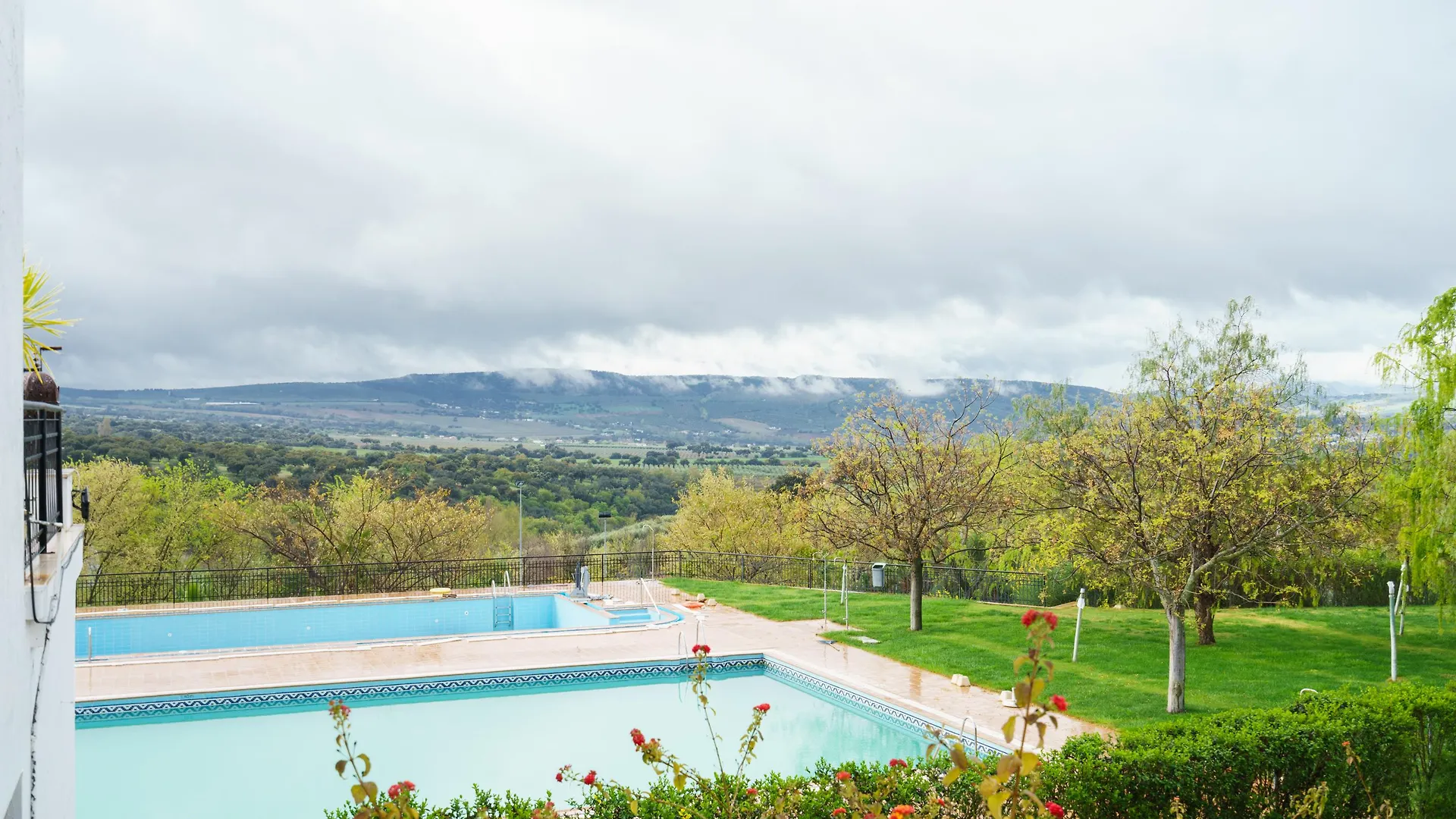 **  OYO Hotel Las Errizas Alcalá del Valle España