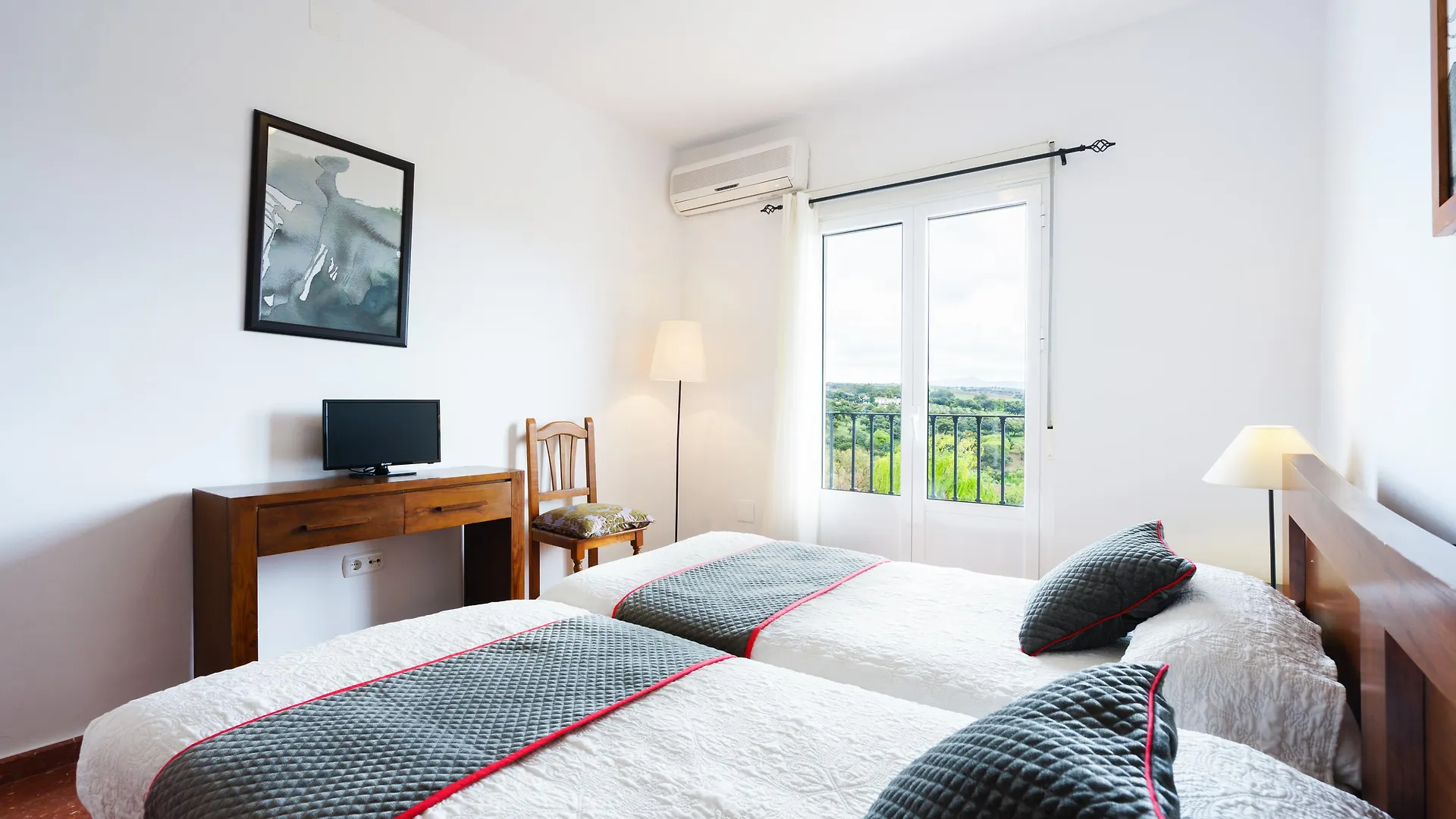 Hotel Las Errizas By Vivere Stays Alcala del Valle 2*,