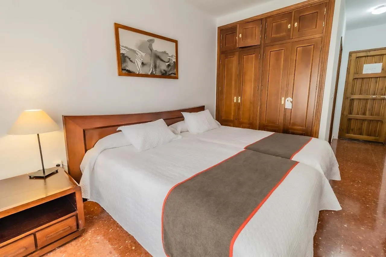 Hotel Las Errizas By Vivere Stays Alcala del Valle
